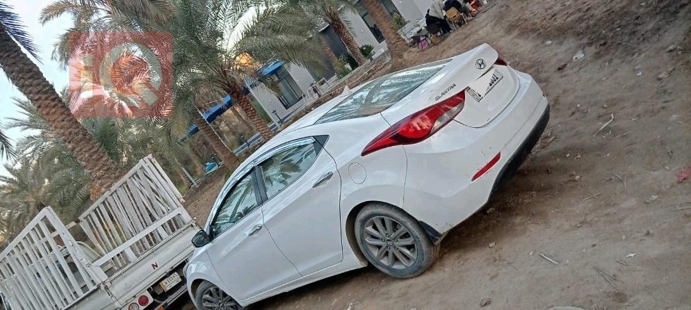 هیۆندای ئەلەنترا